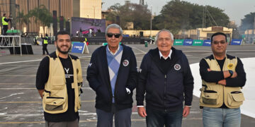 فريق نادي السيارات في سباق الدريفت والسرعة وعرض سيارات الستانس باستاد القاهرة